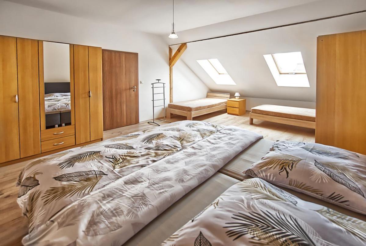 Nice Accommodation In Mikulov Exterior photo