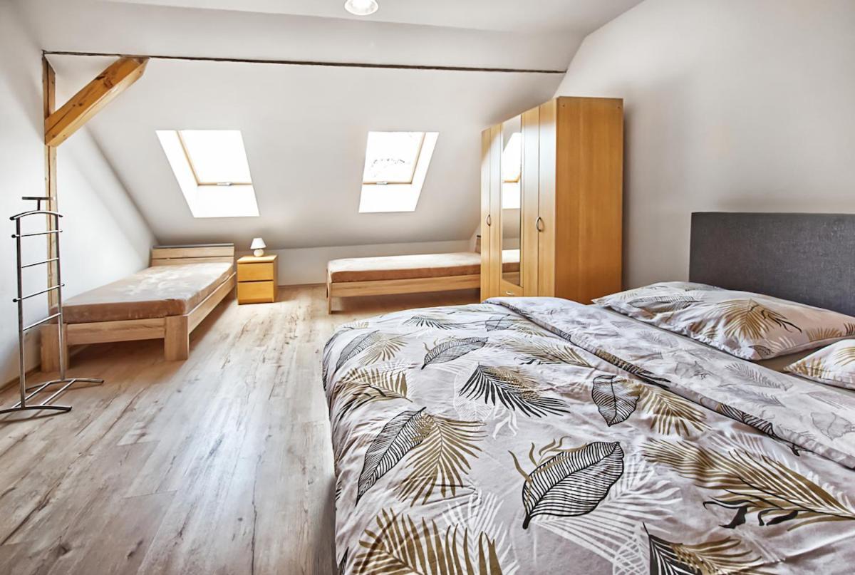 Nice Accommodation In Mikulov Exterior photo