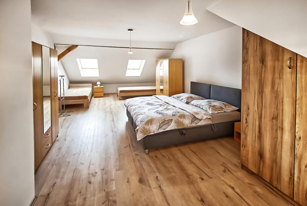 Nice Accommodation In Mikulov Exterior photo