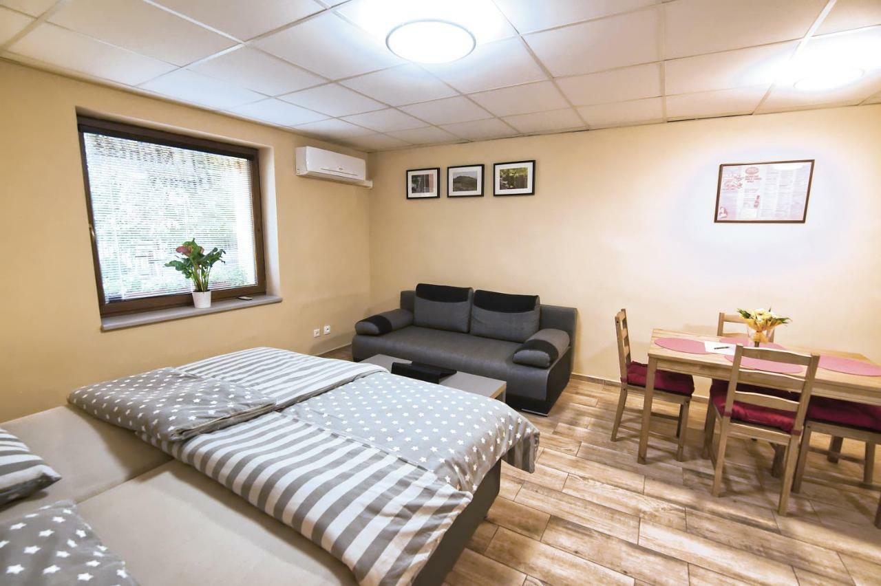 Nice Accommodation In Mikulov Exterior photo